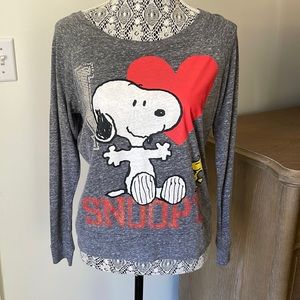 🚫SOLD🚫“I ❤️ Snoopy” long-sleeve shirt
